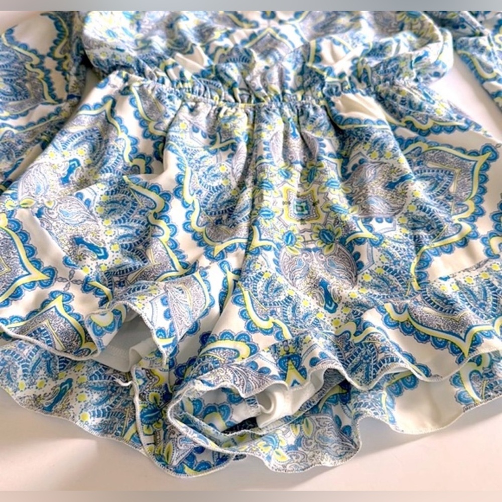 Altar'd State Paisley Print Cold Shoulder Romper! Size Small. - Picture 4 of 15